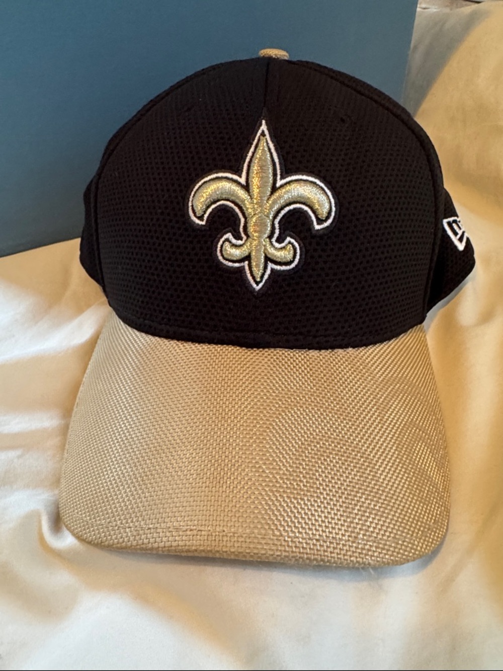 New Orleans Saints Black & Gold Fitted Mesh Cap